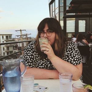 Meet your Posher, Gillian